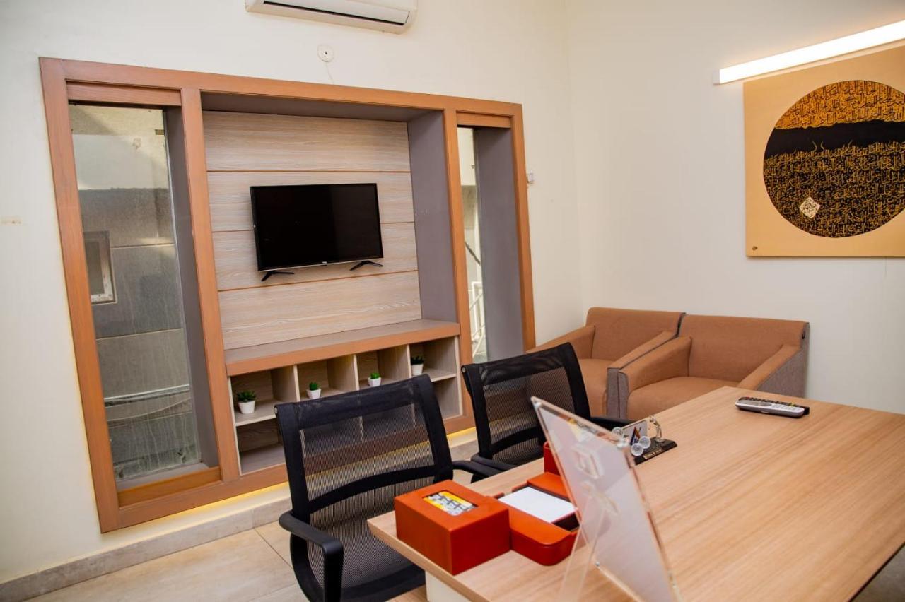 Elet Business Hotel Karachi Luaran gambar