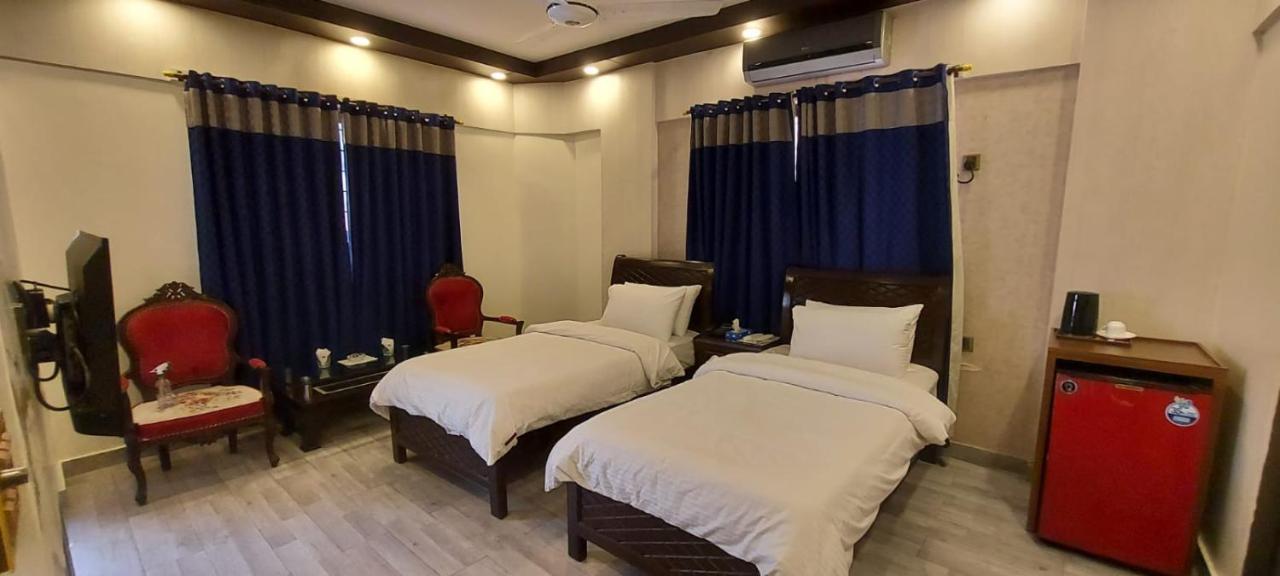 Elet Business Hotel Karachi Luaran gambar